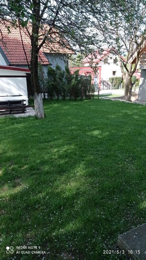 Ravne Apartman 2 Apartment *